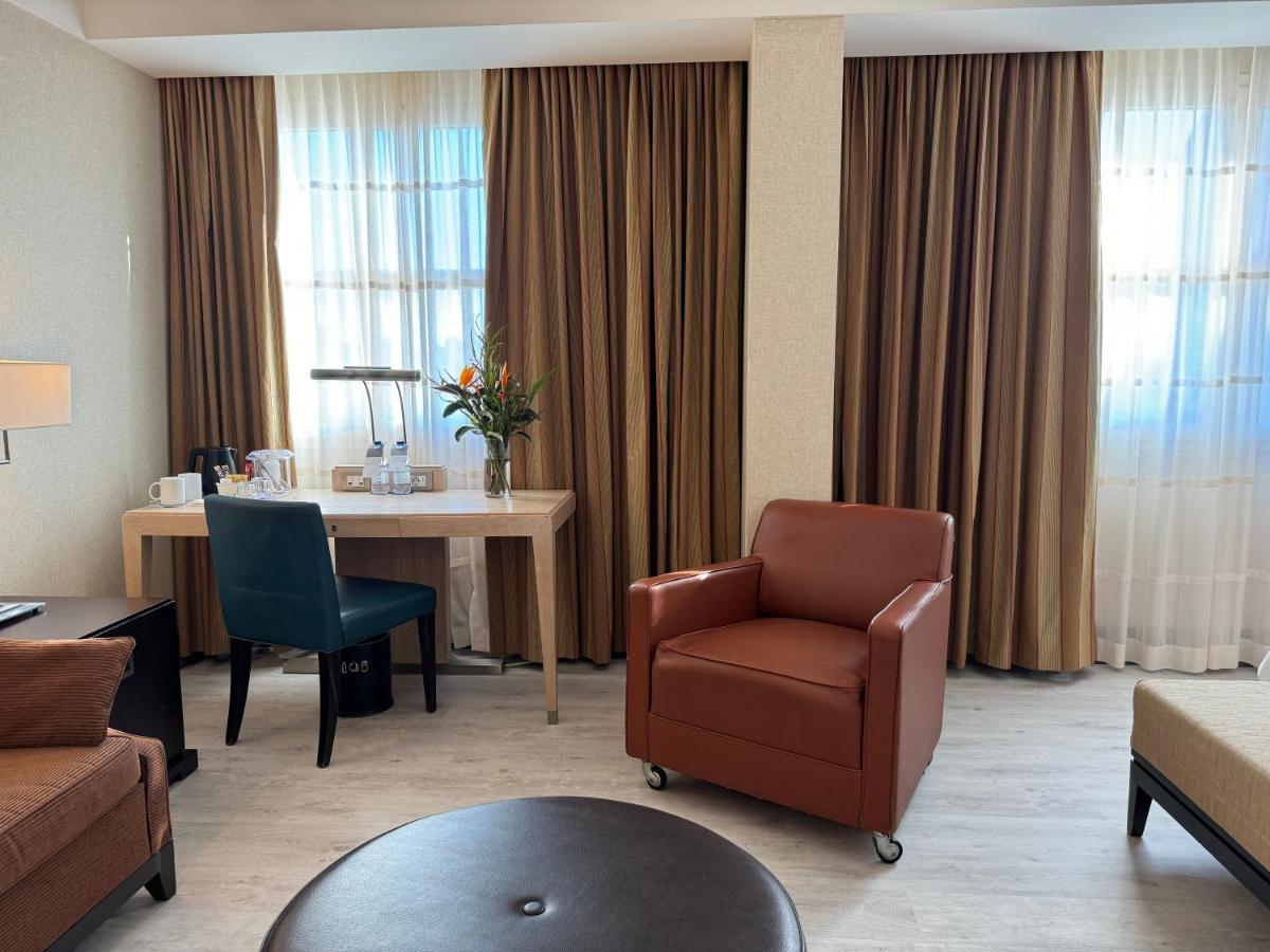 Sheraton Rome Parco De Medici Bagian luar foto