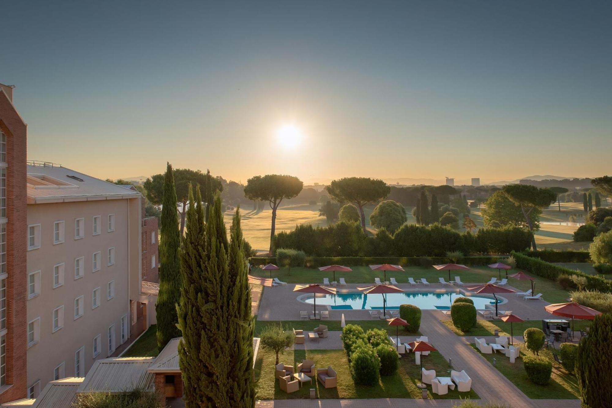 Sheraton Rome Parco De Medici Bagian luar foto