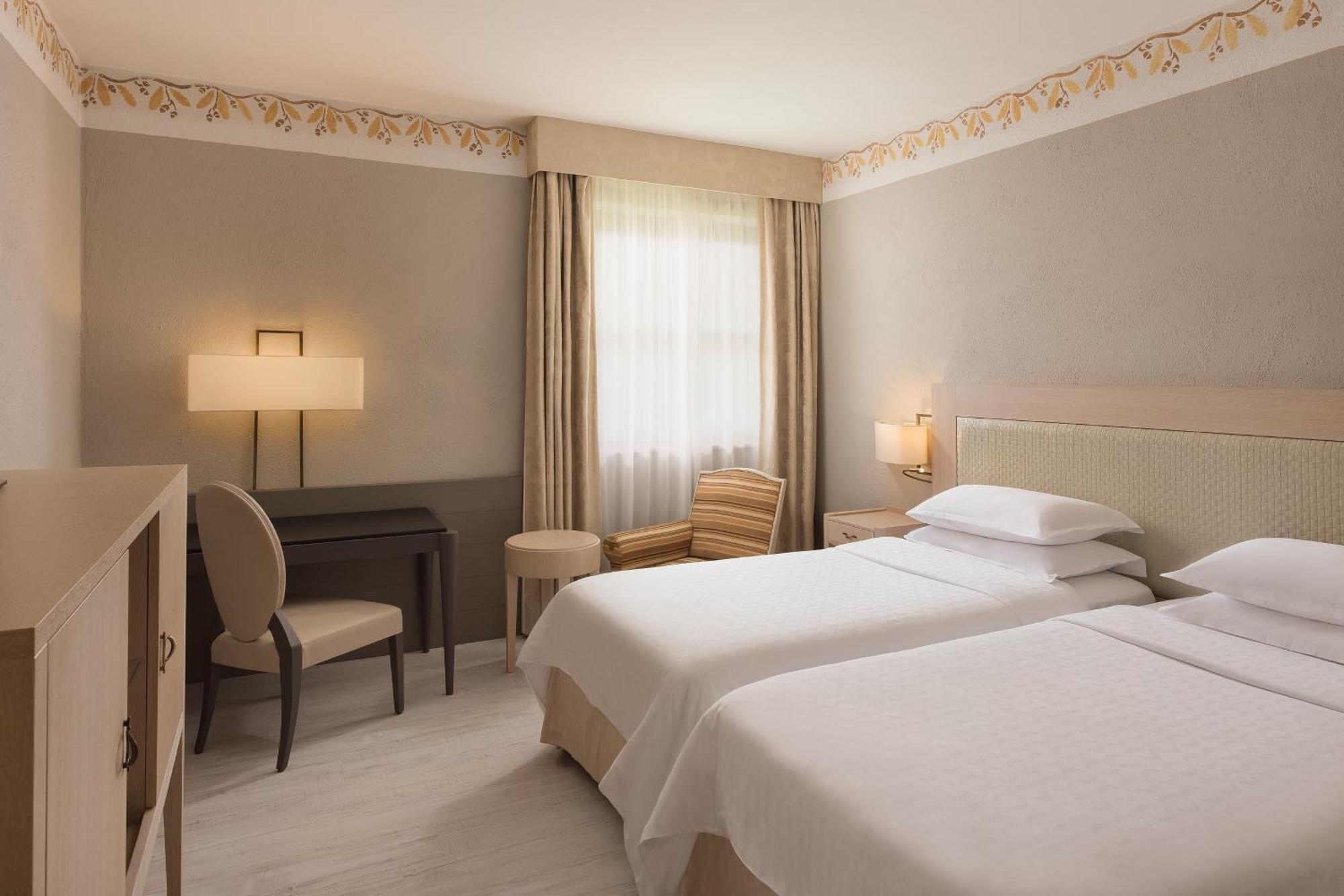 Sheraton Rome Parco De Medici Bagian luar foto