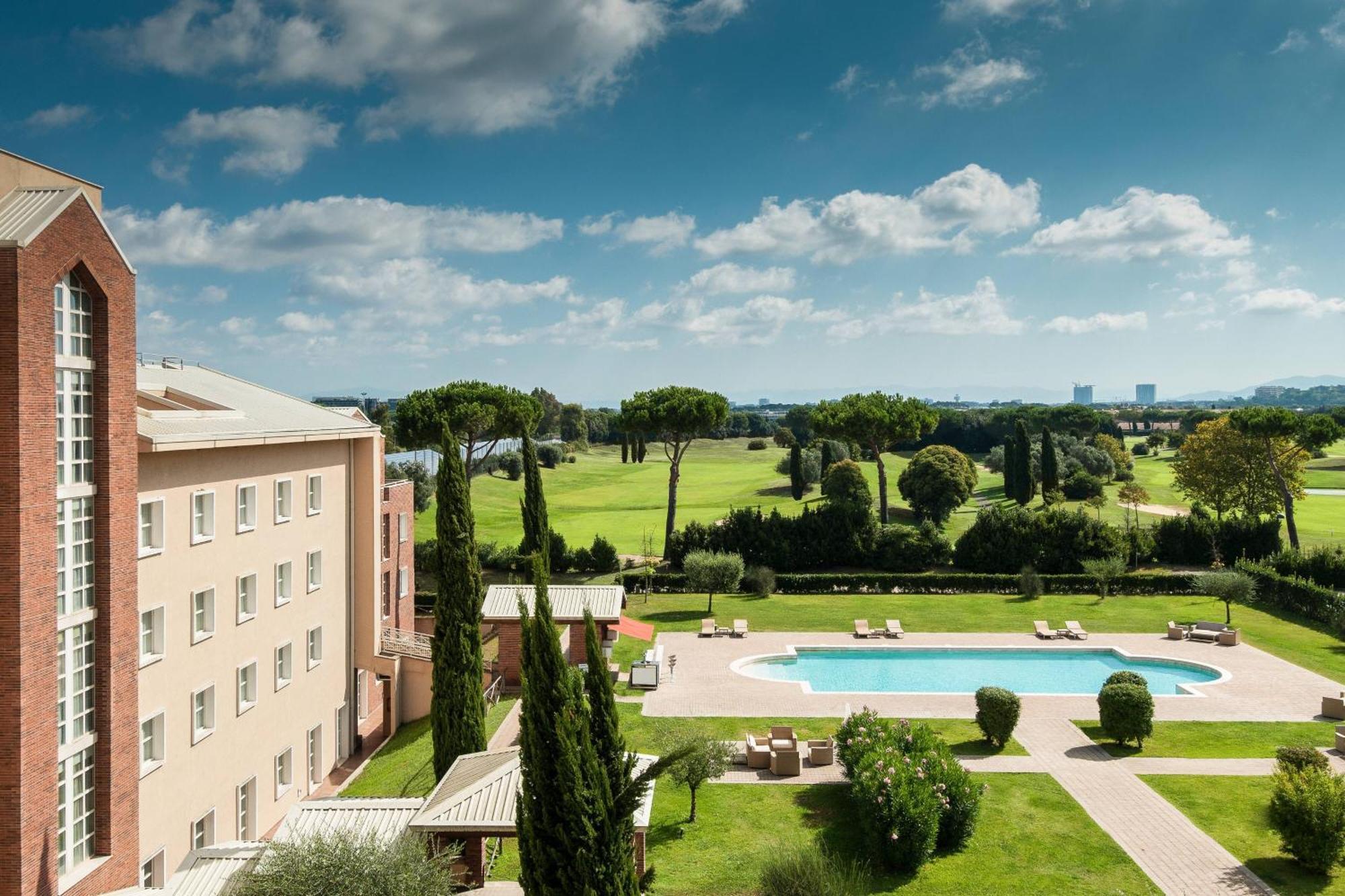 Sheraton Rome Parco De Medici Bagian luar foto